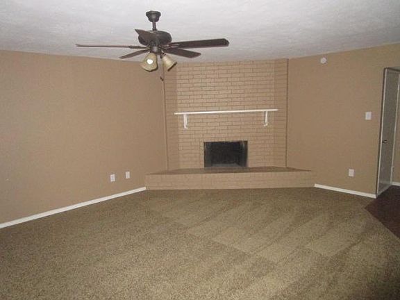 4th image of 5432 Adams Dr