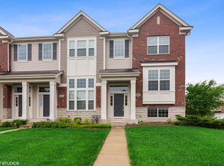2546 Dunraven Ave, Naperville, IL 60540