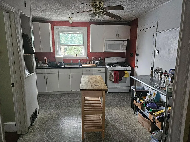 59 College Ave #2 — Photo 3