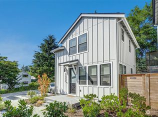 9233 C 3rd Ave NW, Seattle, WA 98117