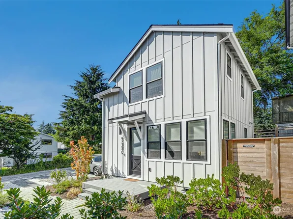 9233 C 3rd Avenue NW, Seattle, WA 98117