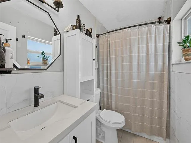8131 NW 44th Ct — Photo 13
