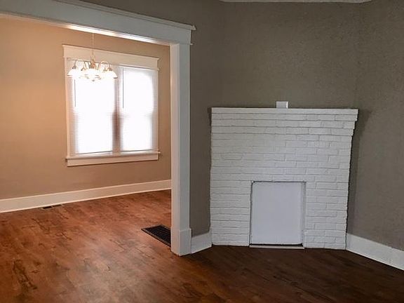 4th image of 339 Wrexham Ave
