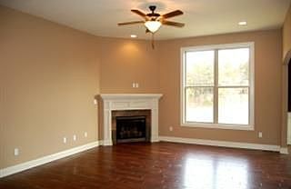 3rd image of 416 Cedar Ln
