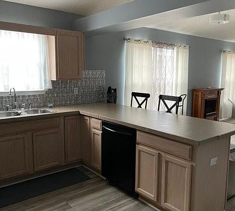 2nd image of 2446 Trailwood Dr