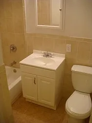 Rented by Robyn Lee, LREB