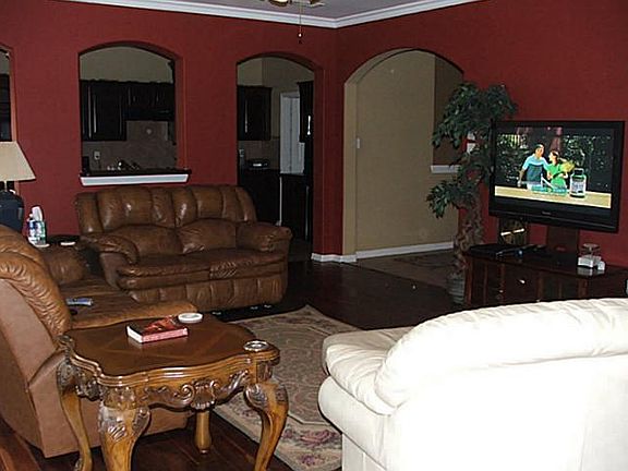 5th image of 2308 Chambray Dr