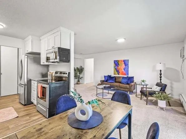 819 Smetana Rd APT 3, Hopkins, MN 55343