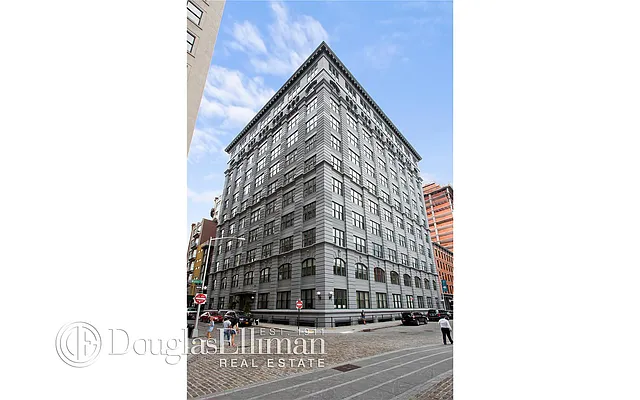 Sold by Douglas Elliman | media 21