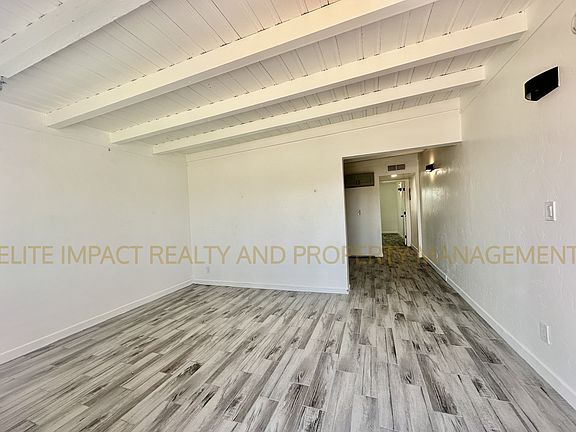 3rd image of 1014 N Grande Ave #1