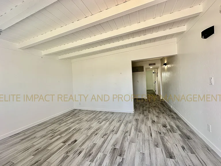 1012 N Grande Ave #1 — Photo 15