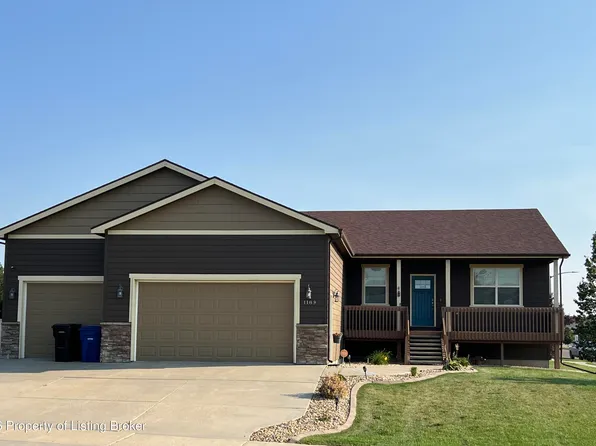 1189 Wahl St, Dickinson, ND 58601