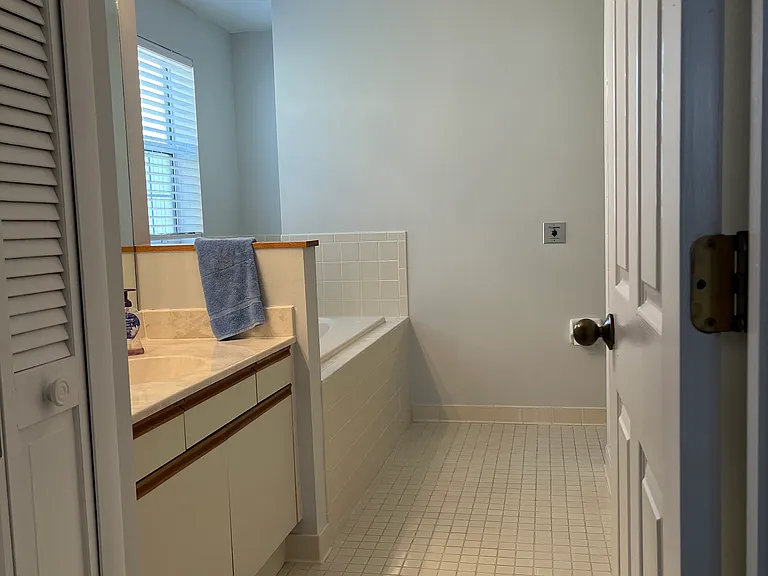 8 Marina Point Pl — Photo 17