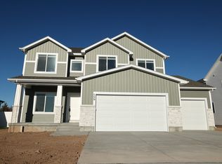599 N Curlew Dr, Ammon, ID 83401