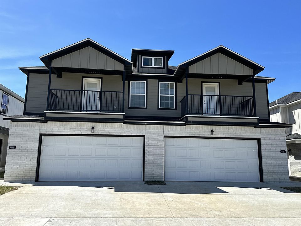 1st image of 4223 Santa Fe St #2