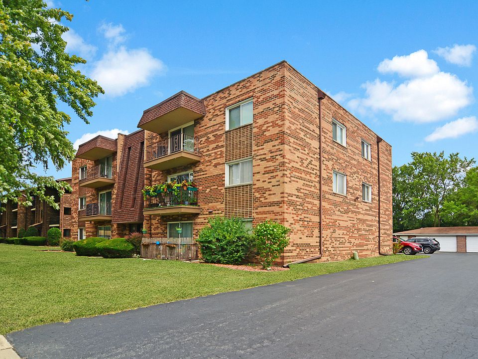 1st image of 12801 Carriage Ln APT 101