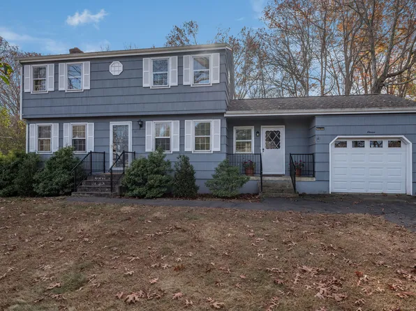 11 South Cobblers Court, East Lyme, CT 06357