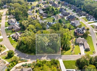 2215 Viewcrest Ln, Knoxville, TN 37932