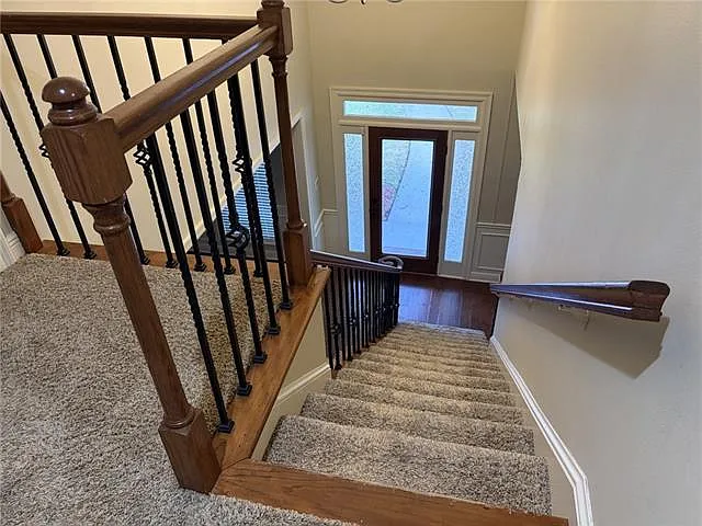 115 Ayshire Ct — Photo 28