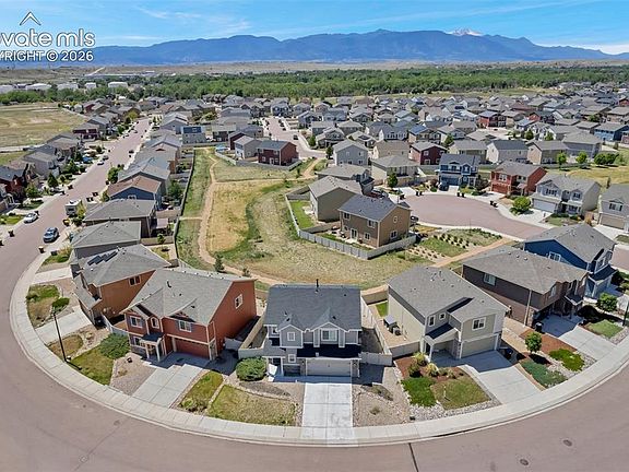 3rd image of 7548 Benecia Dr