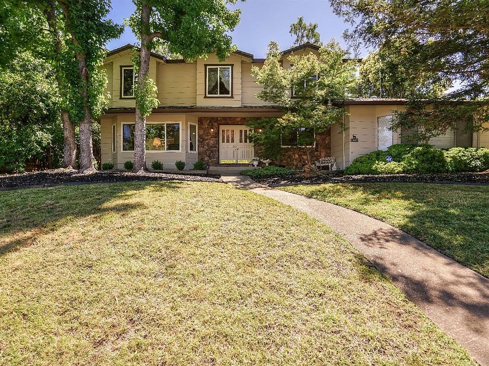 1st image of 4704 Della Robia Ct