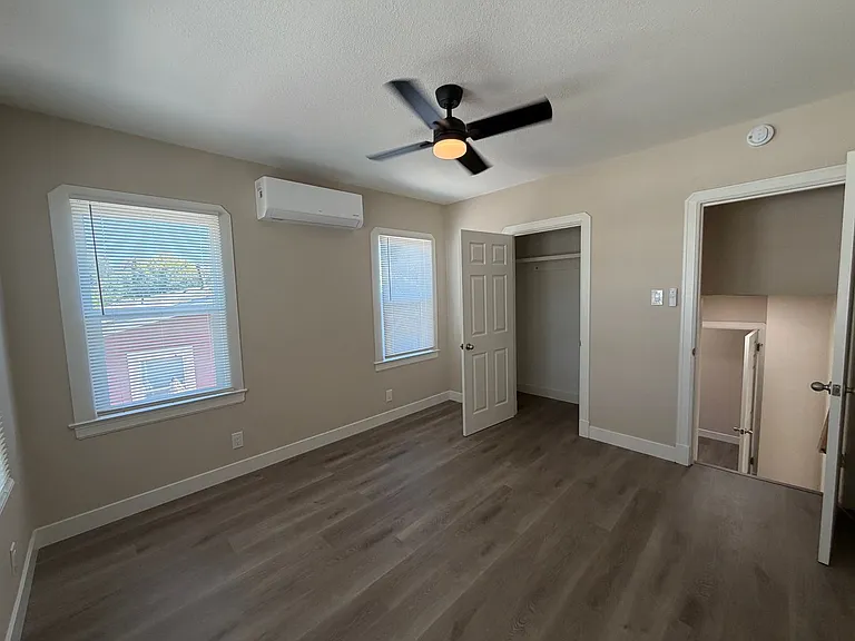 1225 Pine St — Photo 6