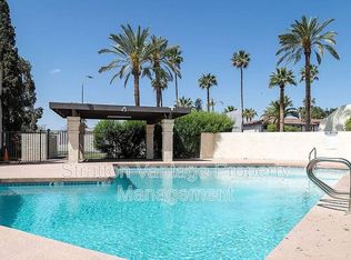 2818 N 49th Pl, Phoenix, AZ 85008