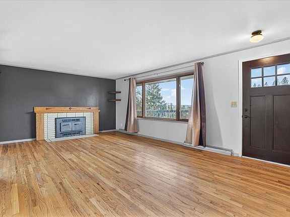 2nd image of 6202 N Winston Dr