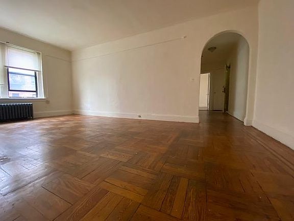 4th image of 56 Sheridan Ave