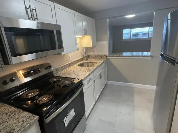 1799A Centre St #34, West Roxbury, MA 02132
