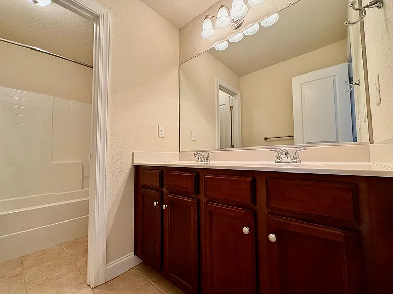 1532 Drumheller Dr — Photo 38