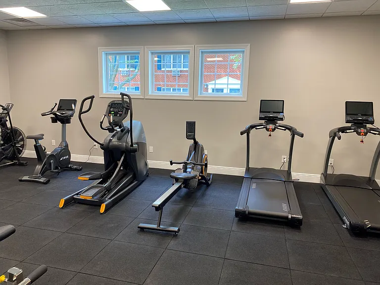 Center Grove Village — Photo 8
