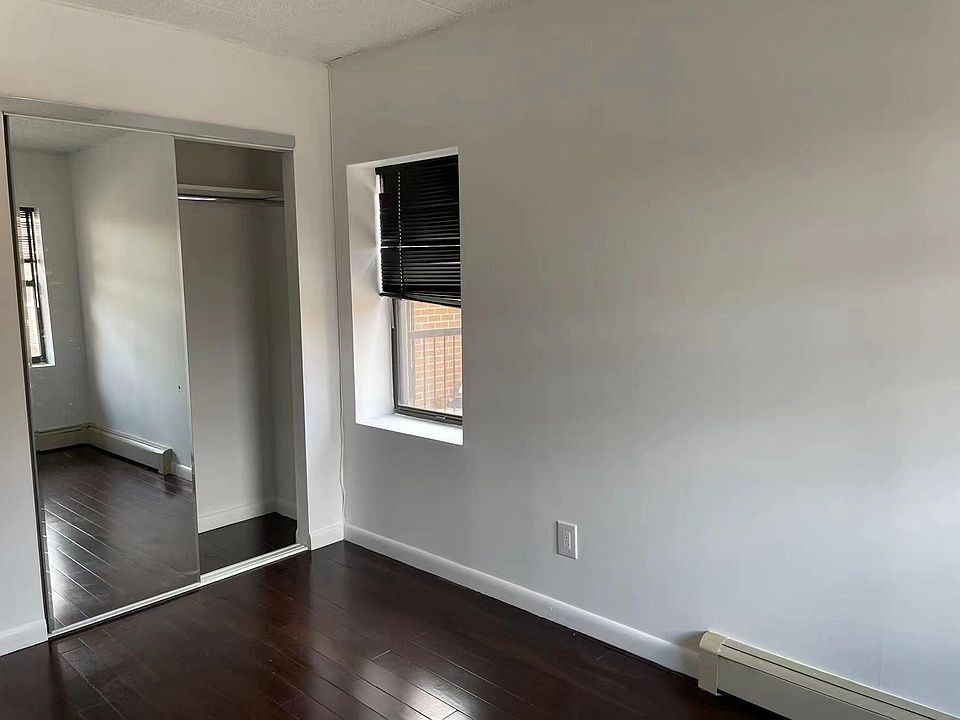1st image of 7532 Parsons Blvd Floor 3