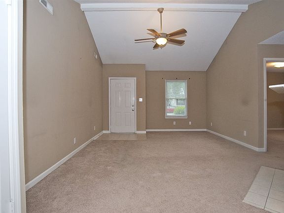 4th image of 13911 Clovis Cir SW