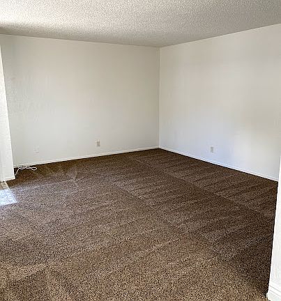3rd image of 722 Cedar Ave Unit D