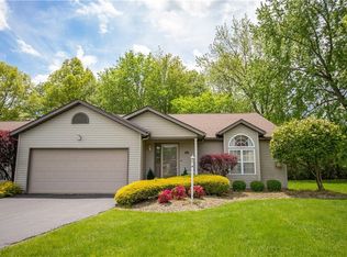 1422 Surrey Point Cir SE, Warren, OH