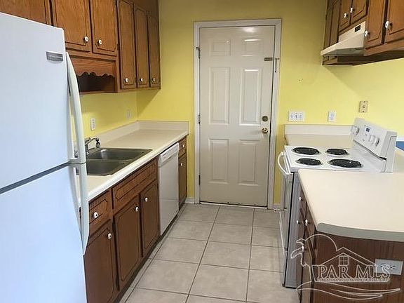 4th image of 6488 Imperial Dr