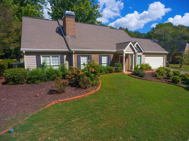 1st image of 606 Oakledge Dr