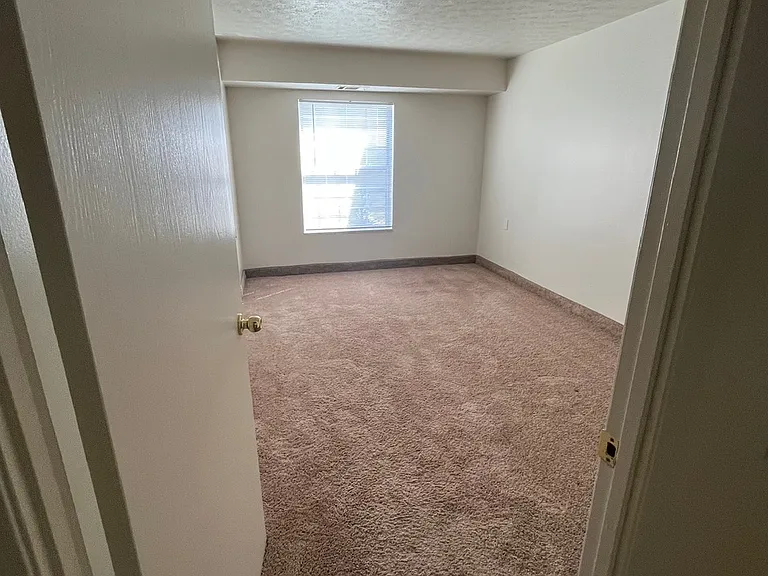 Shadow Creek Apartments — Photo 35