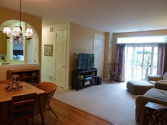 2nd image of 247 Windmill Ct