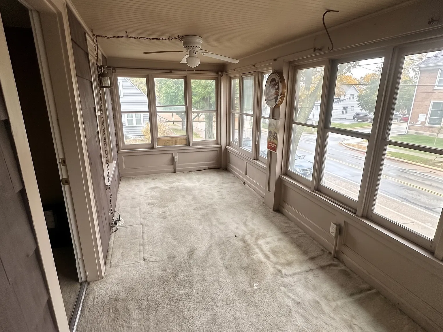 5 bed, 1632 sqft, $5,395 — Photo 3