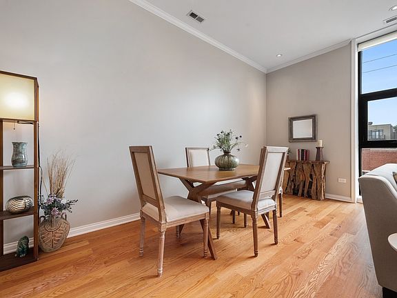 4th image of 1845 W Grand Ave #1