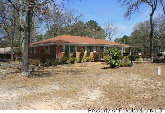 4th image of 834 Eccles Dr