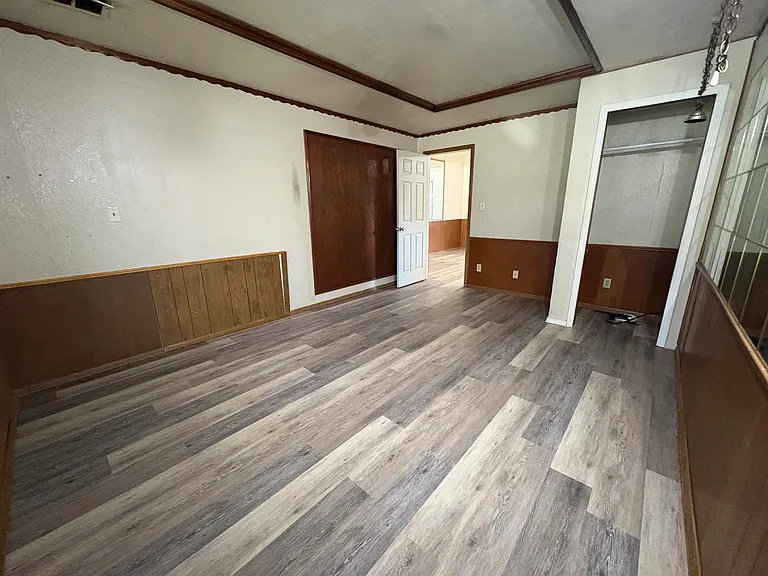 1300 SW 61st St — Photo 7