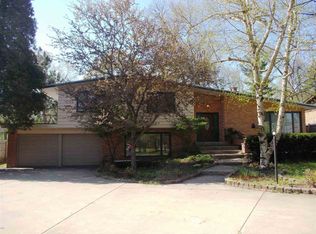 5851 Guilford Rd, Rockford, IL 61107