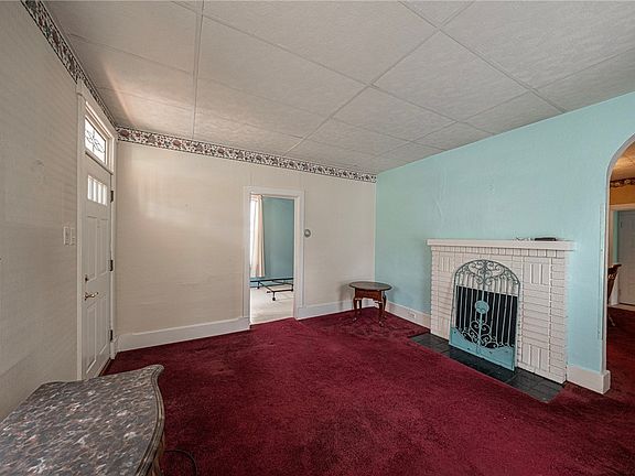 4th image of 15 Florence Ave
