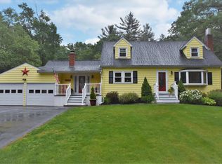 201 Cart Path Rd, Tewksbury, MA 01876