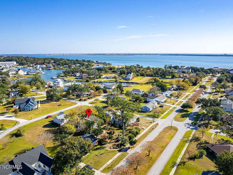 211 Mansfield Parkway, Morehead City, NC 28557 Zillow