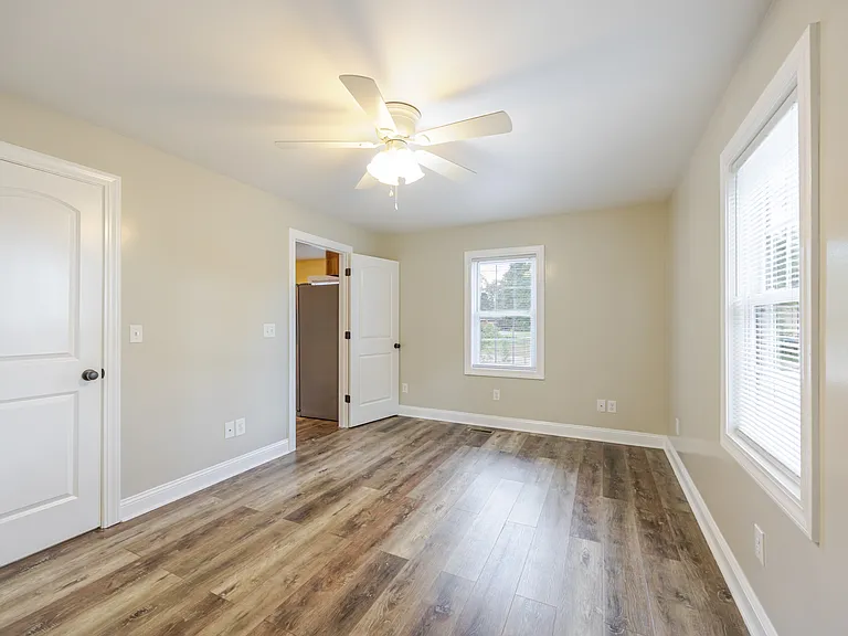 2621 W Willow Dr — Photo 16