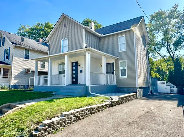 1960 5th St SE, Canton, OH 44707